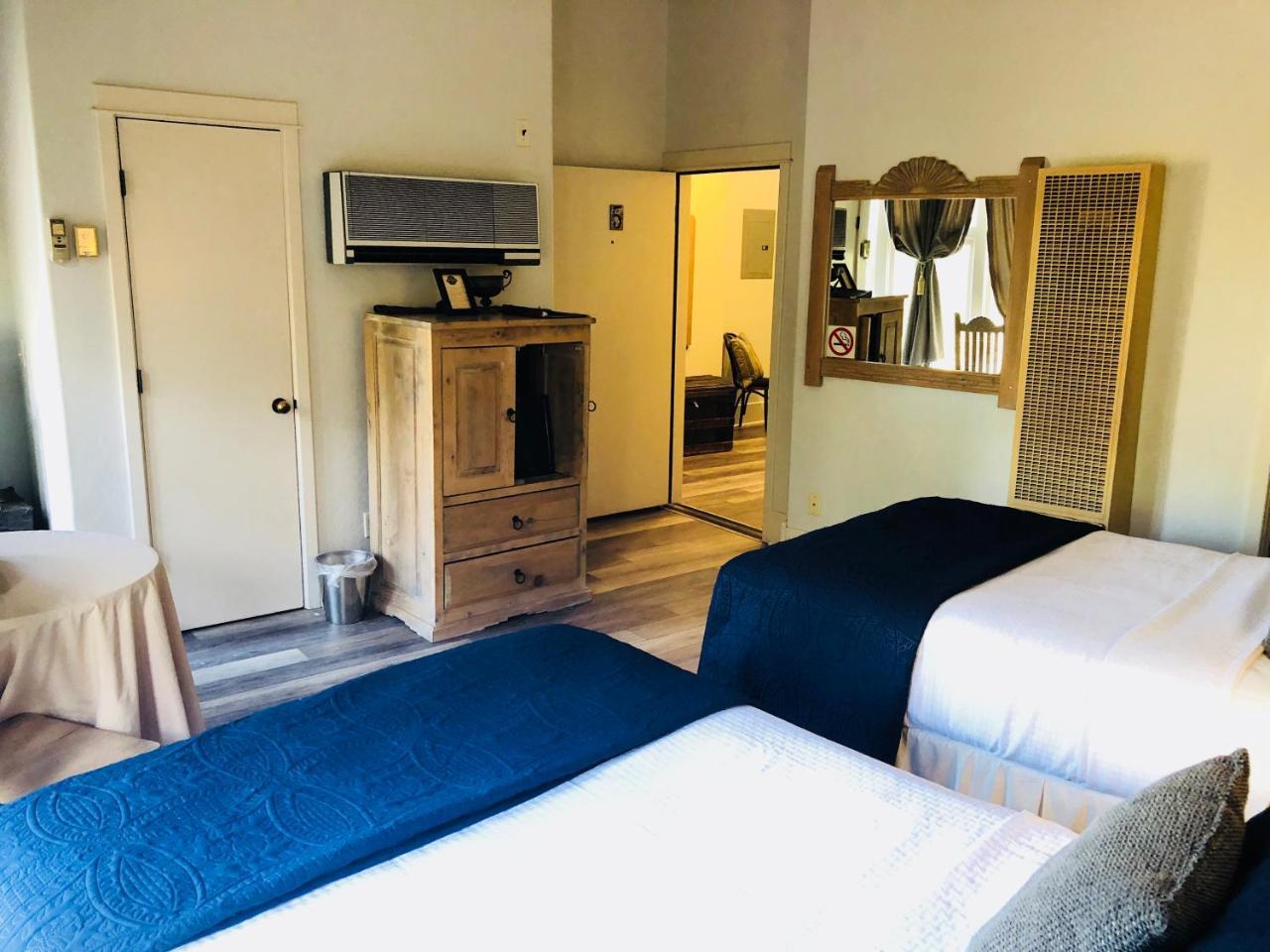 Hotel San Ramon 比斯比 外观 照片